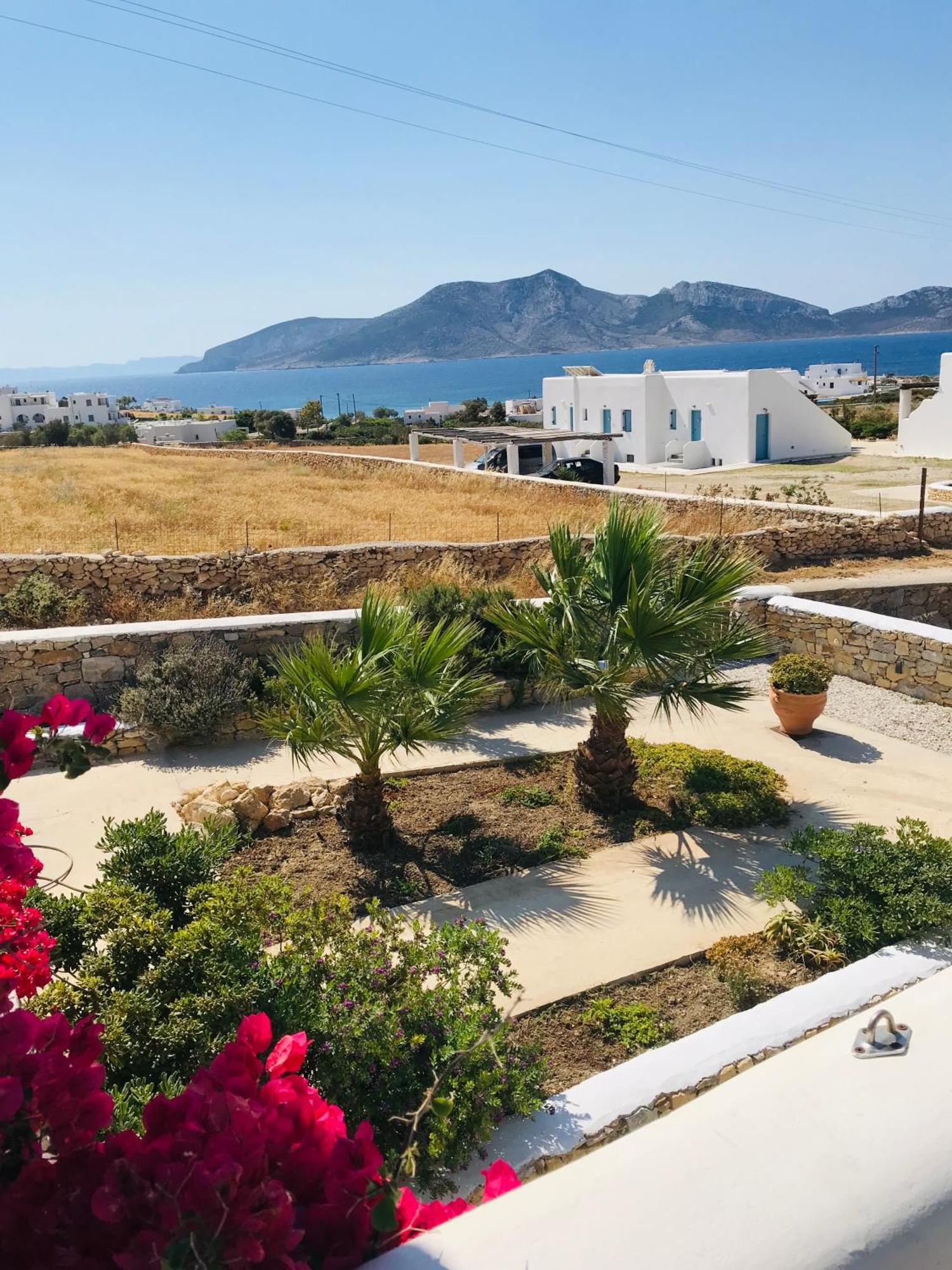 Villa Theia - Selene , Appartement De Charme Pour 4 A 6 Personnes Pres De La Plage Et Du Village De Koufonissi Koufonisia Exterior foto